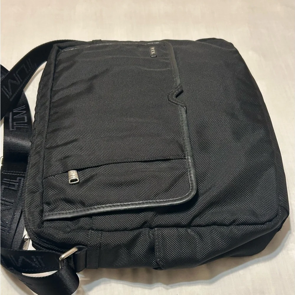TUMI Black Nylon/Leather Messenger Bag for Men